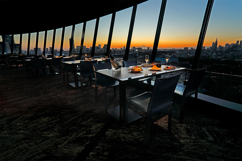 ビュッフェ&バー VIEW&DINING THE SKY