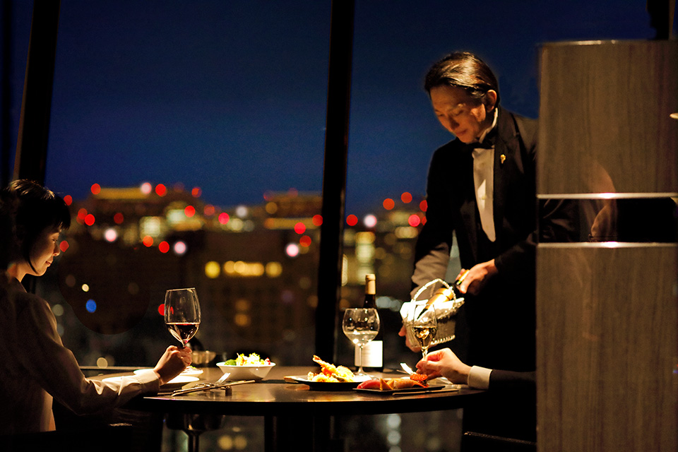 VIEW & DINING THE SKY