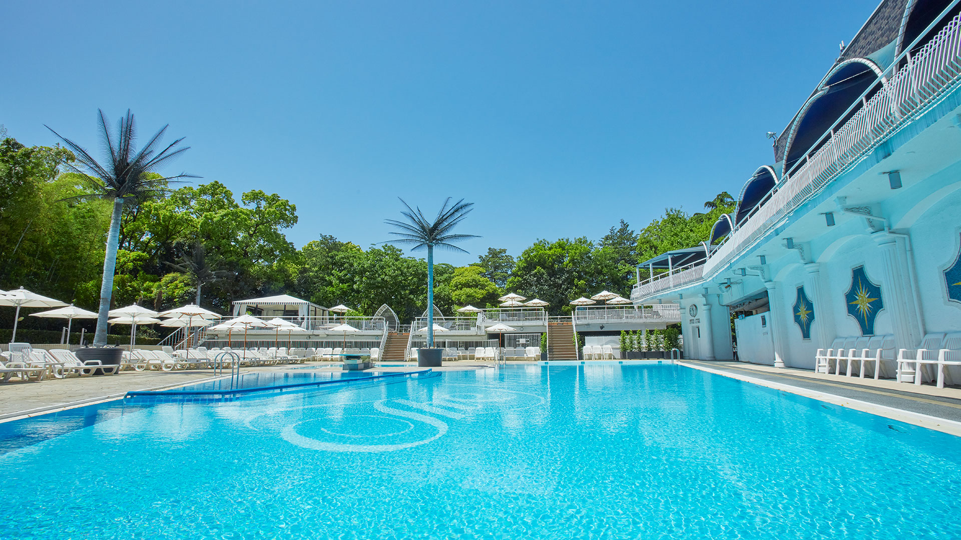 ガーデンプール